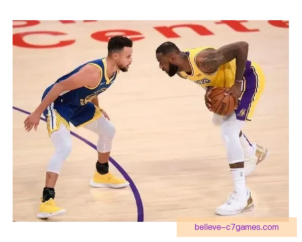 NBA季后赛激烈角逐 勇士与湖人大战成焦点 詹姆斯与库里再度碰面 NBA季后赛激烈角逐 勇士与湖人大战成焦点 詹姆斯与库里再度碰面