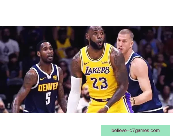 湖人核心表现抢眼连胜势头强劲队伍士气高涨