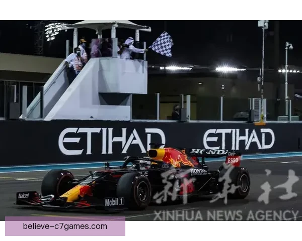 F1赛季最新动态：维斯塔潘再夺冠军 雪邦赛道见证激烈角逐